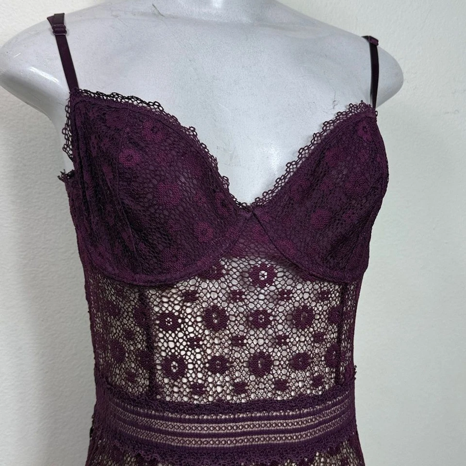 (H) Victoria's Secret фиолетовый нижнее белье боди с темно-бордовый цветочный эластичной кружева, M - Изображение 3 из 4