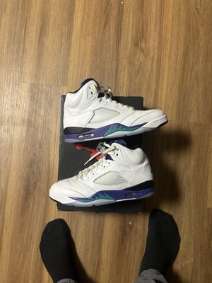Size 9.5 - Air Jordan 5 Retro 2025 Grape