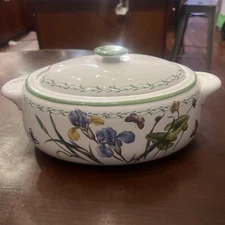 Garden Bloom by Studio Nova 2.5 Quart 10" Oval Covered Casserole Dish Floral