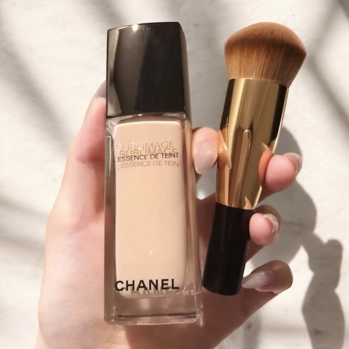 Chanel Sublimage L'Essence De Teint Ultimate Radiance