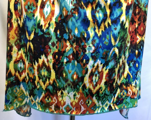 AMERICAN CITY WEAR SZ XL Multi Colored Sleeveless Scoop Neck Shark bite Hem Top - Picture 3 of 12