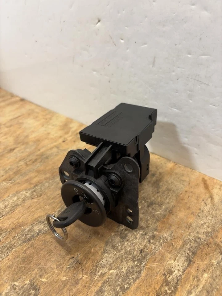 Chevrolet Chevy Malibu 2004-2012 interruptor de encendido cilindro de bloqueo con llave OEM Foto 2 de 4