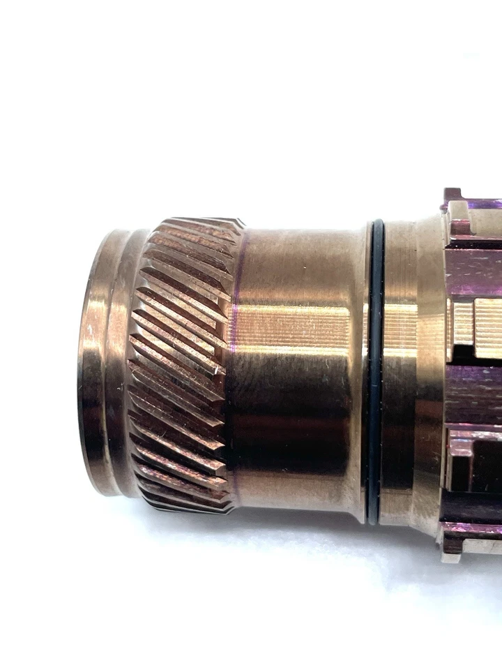 Kit de conversión de montaje de carcasa de accionamiento de acero inoxidable Chris King ISO XD sin rodamientos Foto 2 de 4