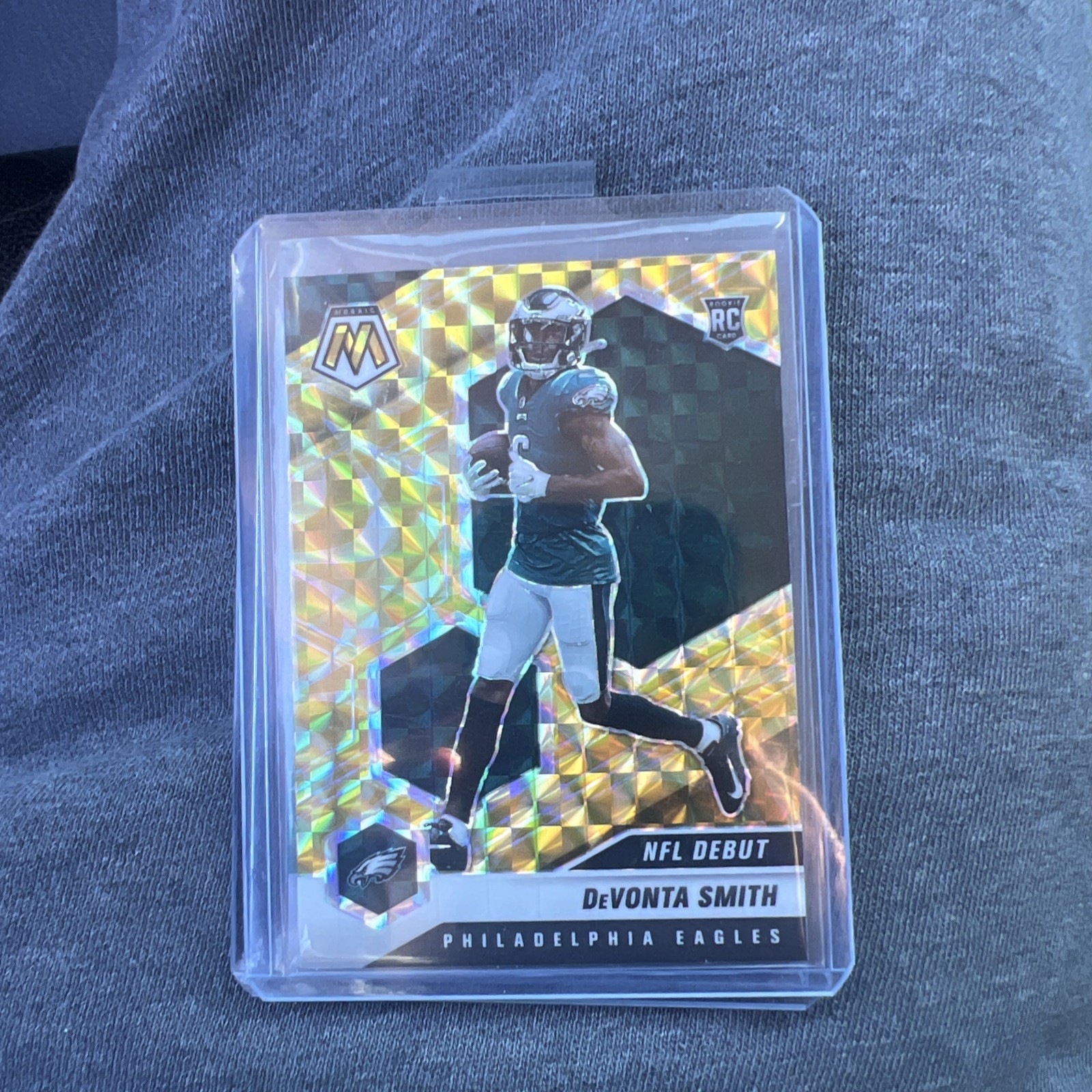 2021 Panini Mosaic - Devonta Smith NFL Debut #246 Reactive Yellow Mosaic RC
