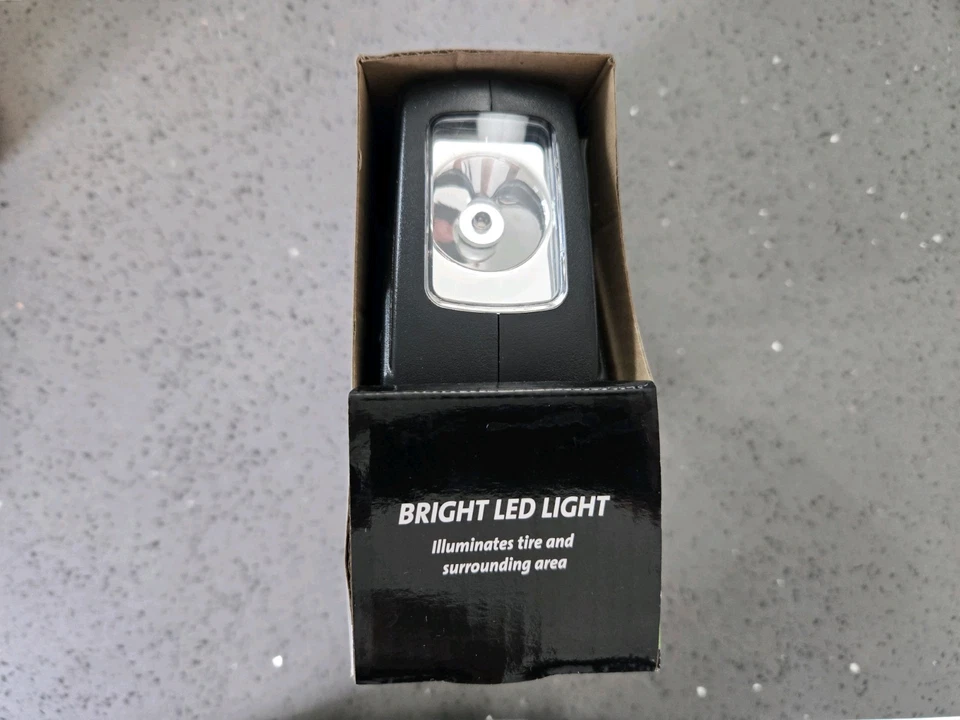 Slime 12V Portable Digital Tire Inflator/Gauge with Bright LED Light 40050 (New) - Image 4 of 4