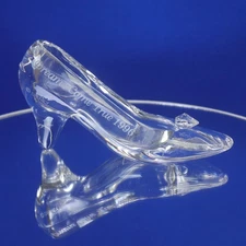 Disney WDCC Cinderella Glass Slipper Dreams Come True 1996 Classics Collection