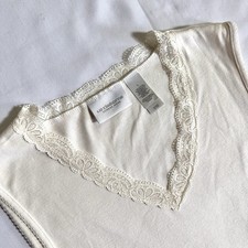 Vintage Y2K Liz Claiborne Lace Trimmed V-Neck Cream Cotton Knit Tank Top Picot