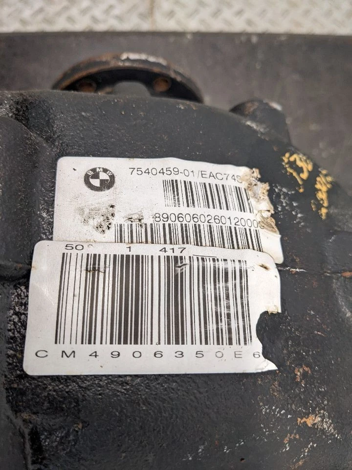 Carrier Excluding Xi Rear Automatic Transmission Fits 06-07 BMW 530i 932536 - Image 3 of 4