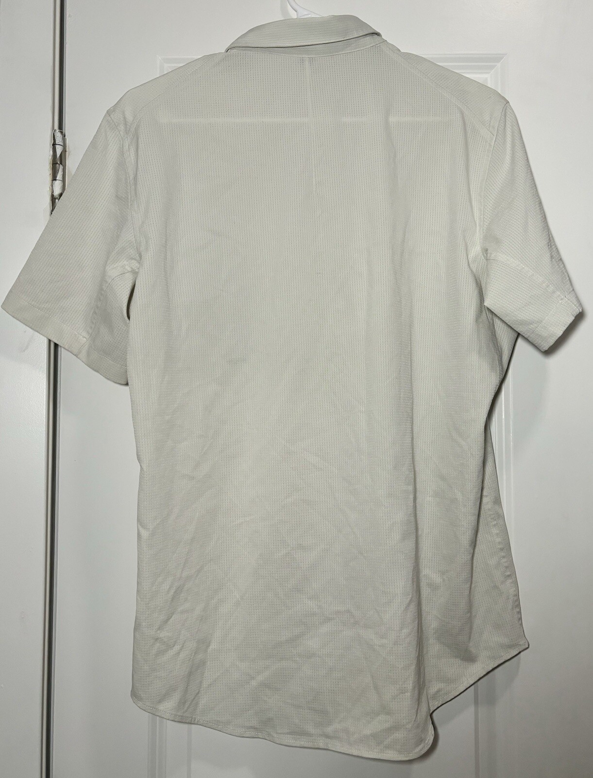 Lululemon Lightweight Collar Button-Up Shirt - image 3