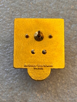 pin's polo Lacoste jaune Roland Garros Arthus Bertrand