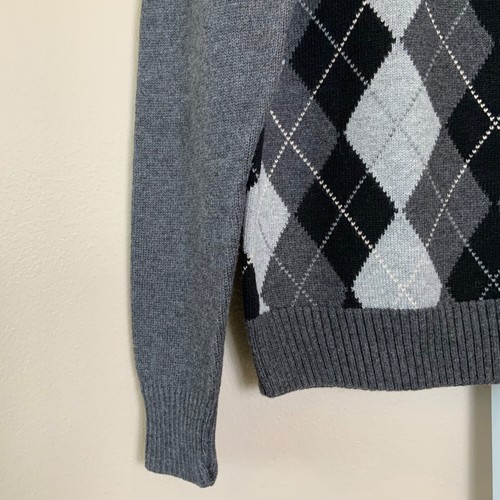 EUC Boys GAP Charcoal Heather Gray Argyle Pullover V-neck Sweater, XL (12) - Picture 9 of 21