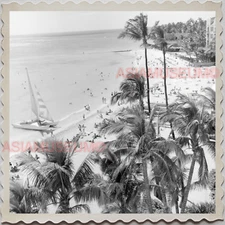 50s HAWAII OAHU HONOLULU WAIKIKI BEACH YACTH MAN VINTAGE AMERICA USA Photo 12257