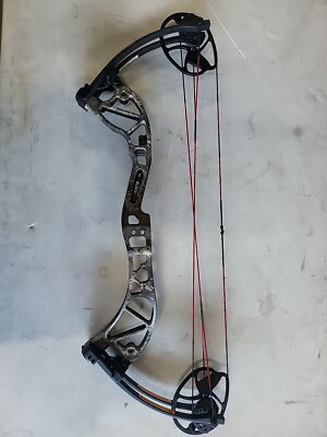Blackout Intrigue Xst Compound Bow Rh 70#