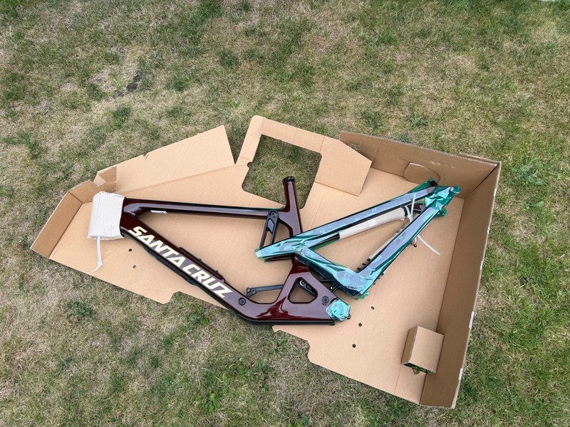 Brand New - Santa Cruz Bronson V5 Root Beer C Frame ONLY - Size Large