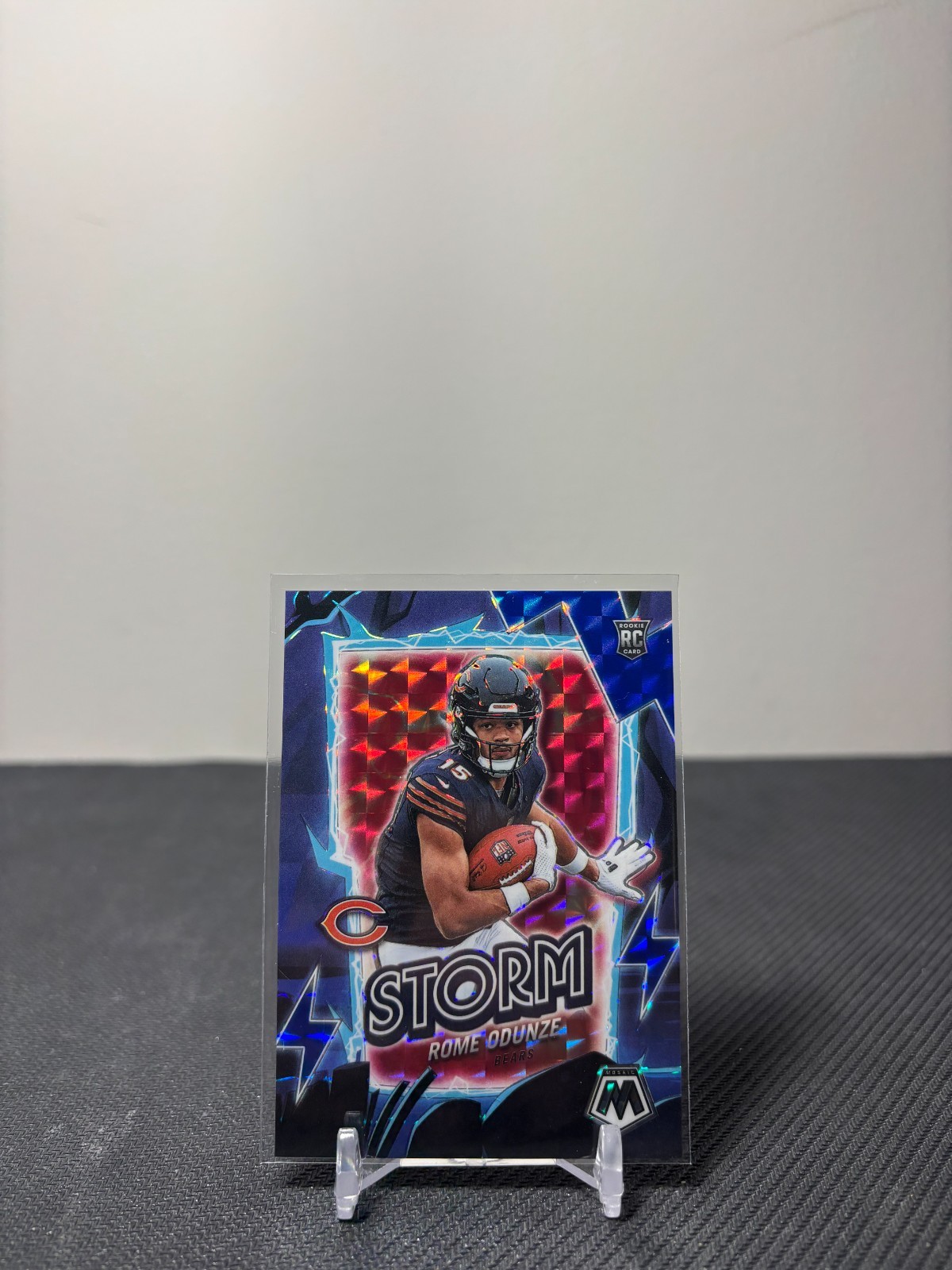 2024 - Panini Mosaic Storm Blue Rome Odunze #6 (4/99)