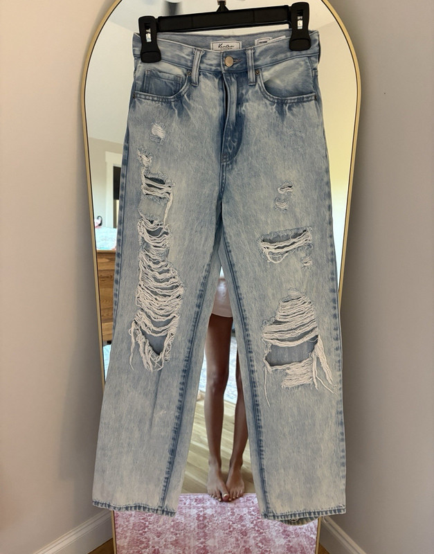 KanCan Signature Women's High Rise Wide-Leg Light Wash Distressed 5-Pocket Jeans