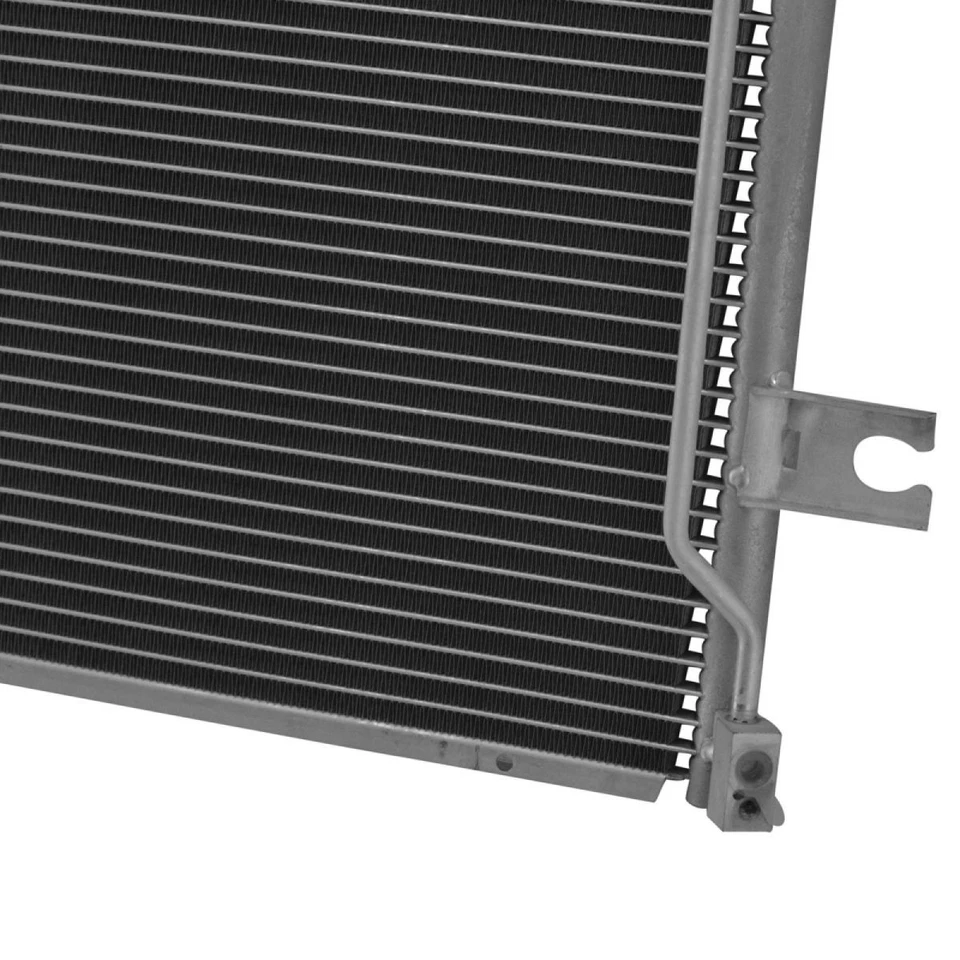 Condensador de aire acondicionado TRQ para Nissan Altima NI3030101 NI3030103 1998-2001 Foto 3 de 4