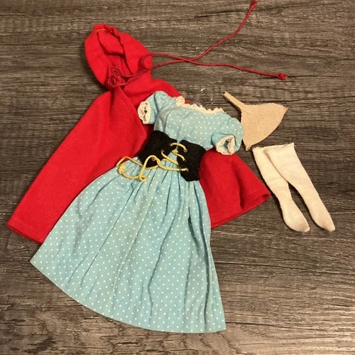 Vintage Barbie 880 Little Red Riding Hood 0880 Dress, Basket, Cape & VHTF Belt