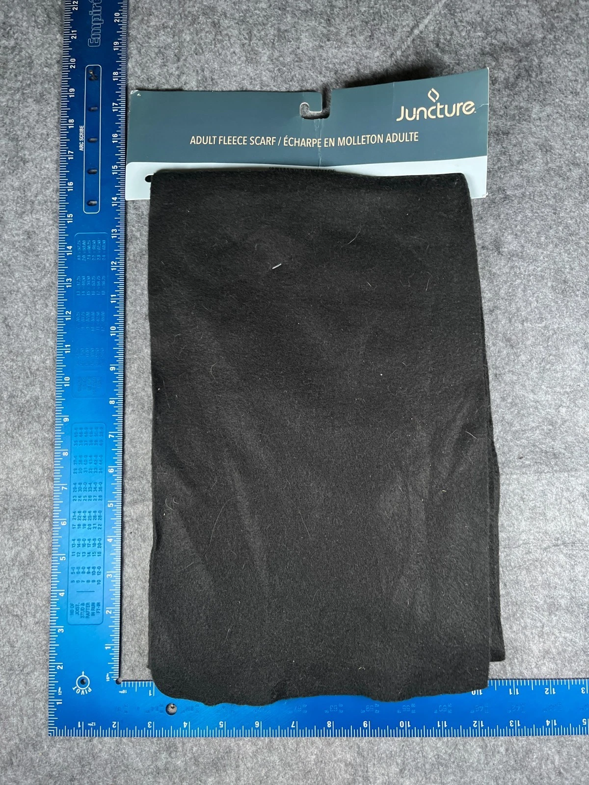 Juncture Scarf Adult Black 100% Polyester Knit Fleece Ski Outdoors NEW
Opens in a new window or tab