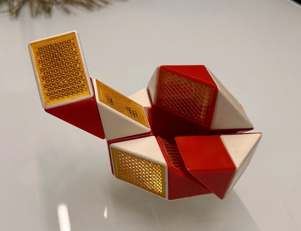Rubiks Snake Puzzle Raro Gioco di Logica Vintage Anni 80 - Rubik 3D - Immagine 2 di 4