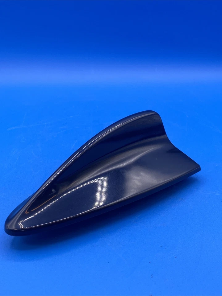 宝马 E60 5 系列 UPPER SHARK FIN ROOF ANTENNA 带盖蓝色原始设备制造商 R3 — 第 2/4 张图片