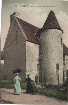 Old postcard Milly-Vieille Maison-Rue de Melun (180499)