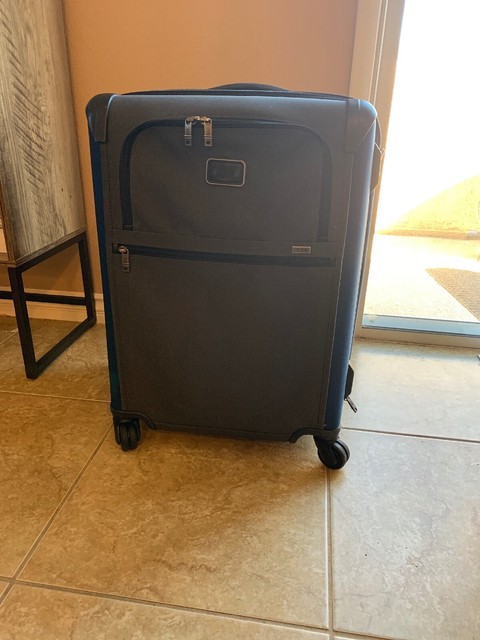 heys smart luggage 26