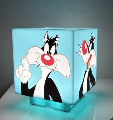 Loony Tunes Sylvester Cube Light Blue Night Light Works Great!