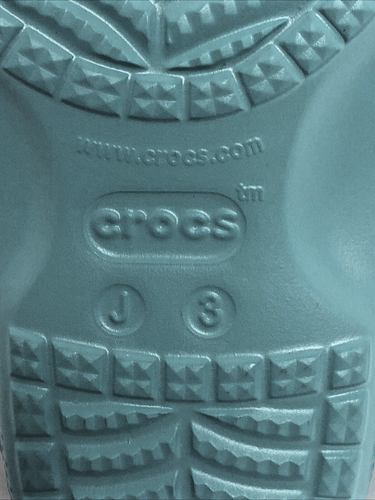 Crocs Fun Lab Disney Frozen II Clog 207078 ICE BLUE SIZE J3 Girl NWT limited Ed - Picture 7 of 7