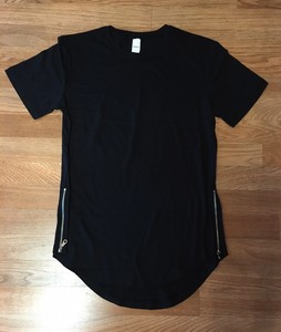 extended black tee