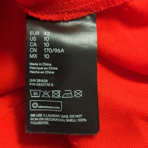 Abito H&M Pearl Shift rosso 10 vacanze San Valentino preppy cocktail manica lunga