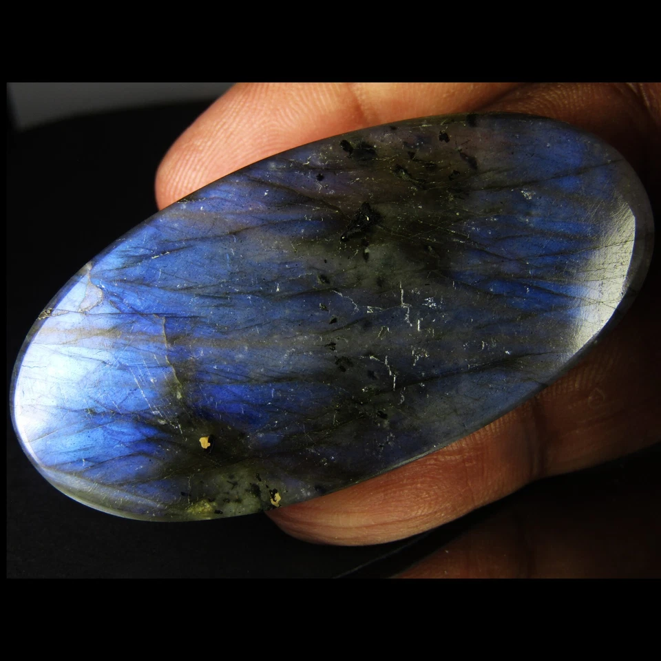 118.78Cts Natural Labradorite Multi Flash Oval Carving Loose gemstone From India - Image 4 of 4