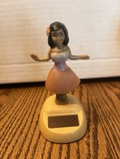 Dashboard Hula Girl
