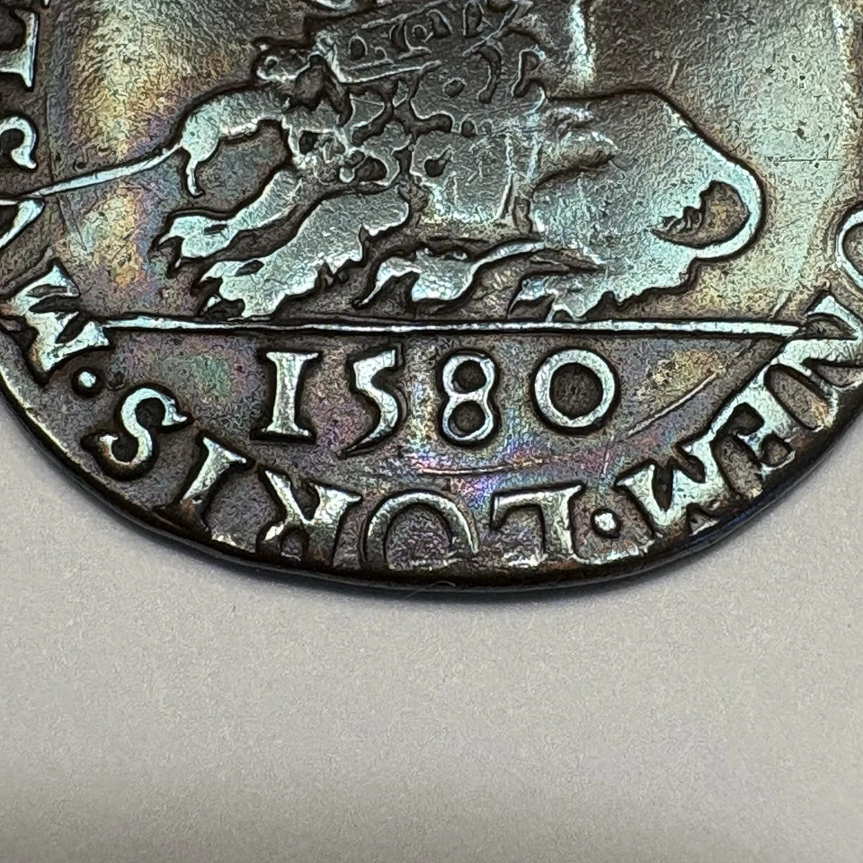 Ficha holandesa 1580 • Cobre 29 mm • León y columna • Moneda histórica holandesa años 1500 Foto 3 de 4