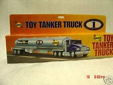 1994 Sunoco gas station tanker truck