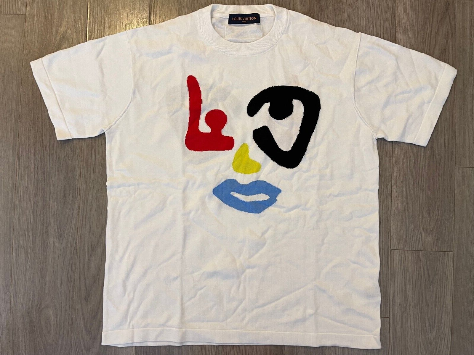 vuitton graphic short sleeved