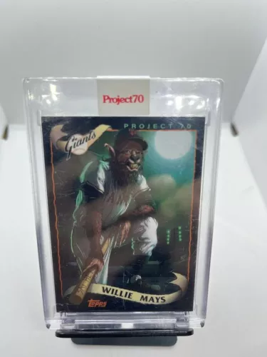 2021 Topps Project 70 Willie Mays by Alex Pardee  2002 Topps Baseball /9137