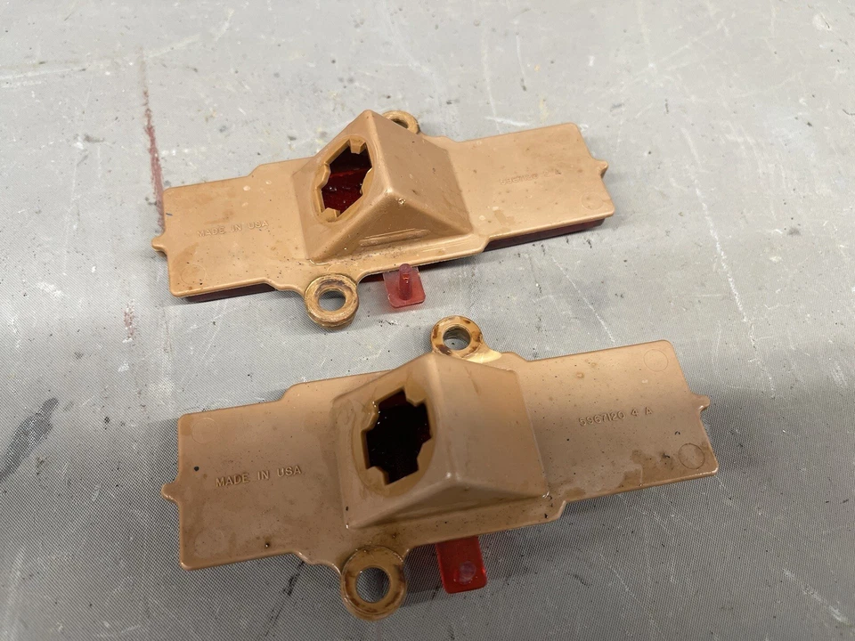 Pontiac Grand Prix 1978 1979 1980 lámpara de señalización lateral luz intermitente panel 1/4 Foto 4 de 4