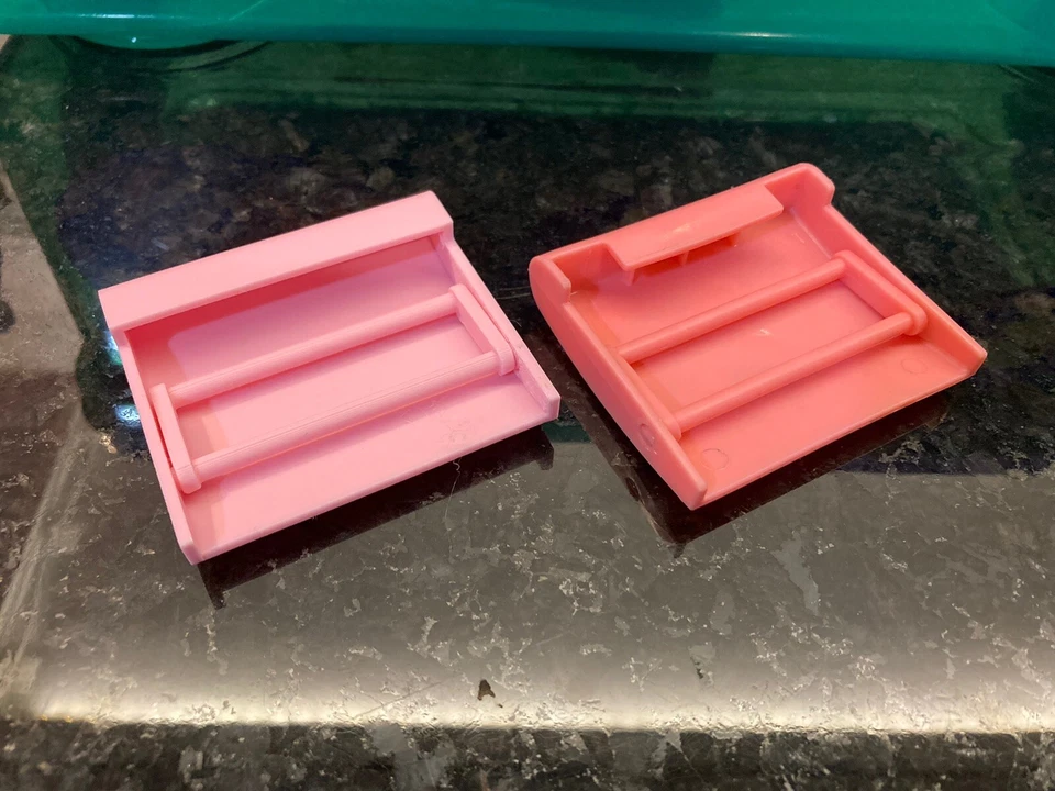 Littlest Pet Shop LPS Repuesto Caja de aparejos Caja de aparejos Pestillo Almacenamiento Rosa Foto 4 de 4