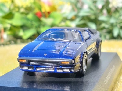 Lamborghini / Silhouette / 1976 / 1/64 Diecast car / Kyosho