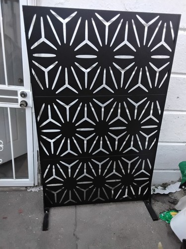 PRIVACY SCREEN FENCES