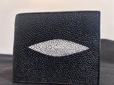 100% GENUINE BLACK STINGRAY SKIN WHITE CROWN LEATHER CREDIT CARD HOLDER