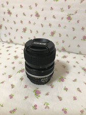 NIKON ZOOM-NIKKOR 35-70mm f/3.3-4.5 AI-S Macro