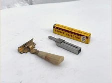Vintage Eversharp Schick Injector Safety Razor w/ Blade Dispenser Retro Shaving