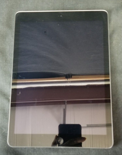 Apple iPad Air 1st Gen. 16GB, Wi-Fi (Unlocked), 9.7in - Space Gray