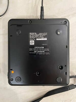 Vintage SONY Discman Personal CD player D-11 Walkman With Charger