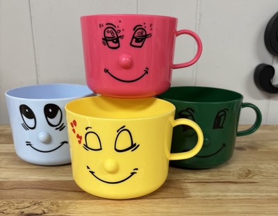 Vintage Dolce Vita Plastic Anthropomorphic 3D Smiley Face Mugs Set Of 4 EUC