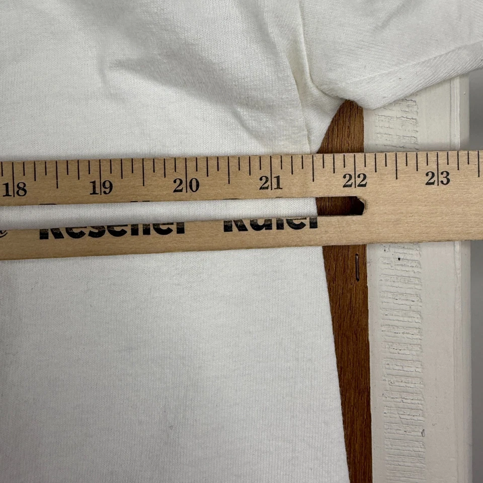 Camisa De Colección Detroit Pistons Para Hombres Grande Blanca 2004 Campeones de la NBA Nike Center Swoosh Foto 3 de 4