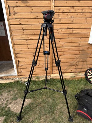 Manfrotto 546B Tripod 504HD Fluid Video Head With Case Made In Italy VGC