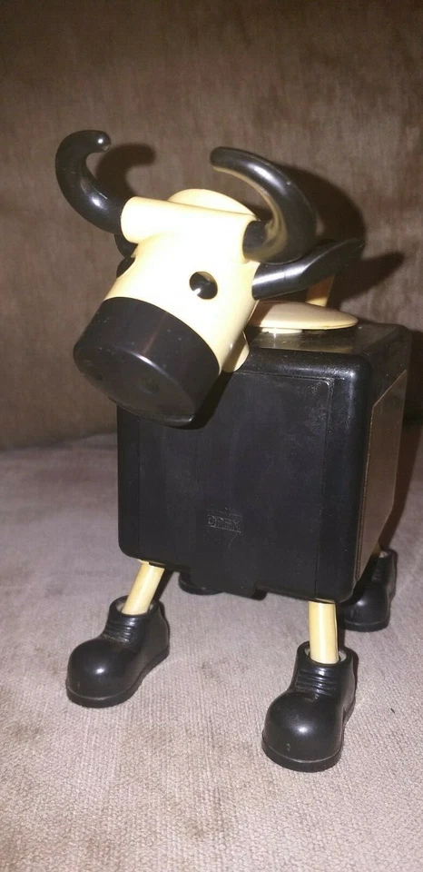 1970's Alarm Table Clock Plastic Cow with Rodeo and Cow Alarm Noises - Image 3 of 4